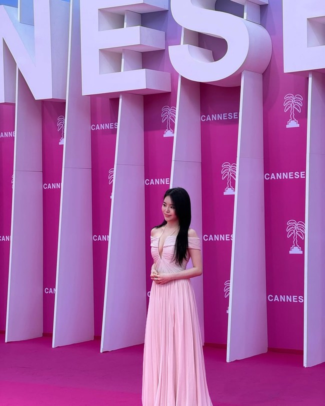 Tahun ini, Choi Hae Jung juga menghadiri acara festival bergengsi Cannes Film Festival 2026 di Prancis sebagai bintang drama Korea Fasting Love. Ia kini menjadi salah satu artis yang bernaung di bawah BH Entertainment. Foto: dok. Instagram @haejung_c