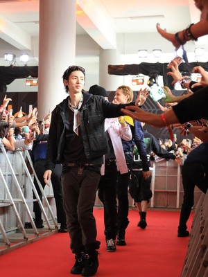 Pecah! CORTIS Perdana Sapa COER Indonesia di Red Carpet Allo Bank Festival 2026