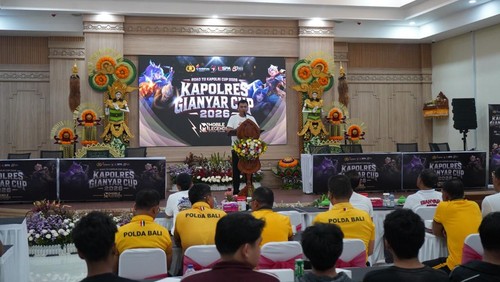 Kapolres Gianyar AKBP Chandra Kesuma membuka Turnamen E-Sport Kapolres Gianyar Cup 2026, Sabtu (20/6/2026). (Foto: Dok. Polres Gianyar)