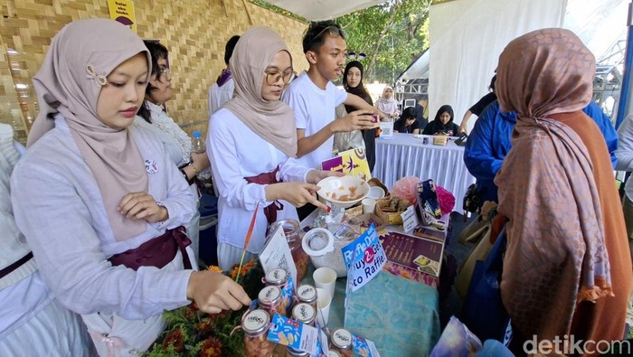 Kegiatan Akulturasa di Kampus ITB.