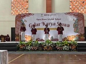 Open House Sekolah Rakyat, Bupati Kediri Beri Motivasi Para Siswa