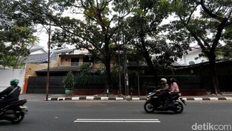 Melihat Lokasi Kecelakaan Siswi SMAN 6 Tewas Usai Tersangkut Kabel