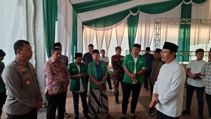 Sekjen PBNU, Saifullah Yusuf saat mengecek lokasi Munas-Konbes NU di Ponpes Al Falah Ploso Kediri