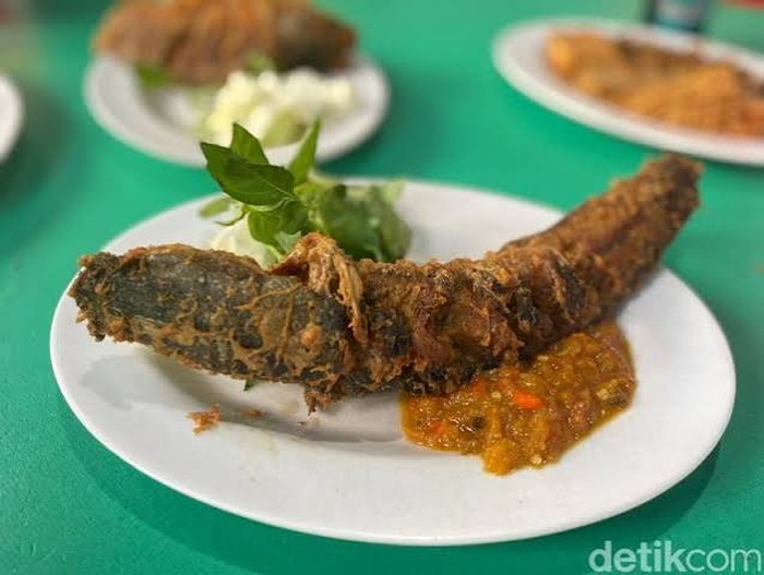 Pecel Lele Enak di Jakarta