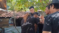 Perampok Pakai 'Pistol' Korek Api Saat Sekap Karyawan Minimarket di Bekasi