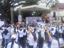 Ribuan Simpatisan Kota Malang Apel Akbar Dukung MBG Tetap Dilanjutkan