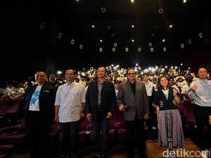 SBY dan AHY Hadiri Nobar Film Children of Heaven Bersama Anak Panti Asuhan
