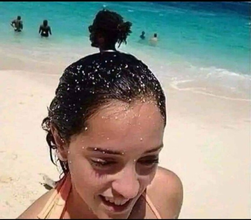 Sejumlah warganet membagikan foto-foto yang bila dilihat sekilas tampak normal. Ketika dilihat lebih detail, kalian akan menemukan hal menarik di dalamnya.