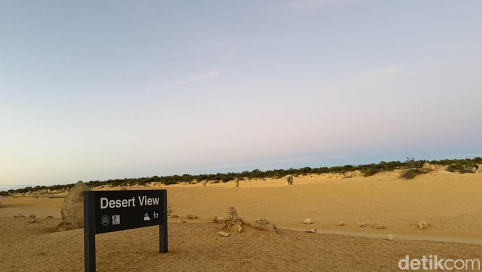 Stargazing di Pinnacles View, Australia Barat