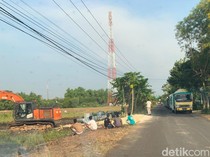 Hilir Mudik Truk Material Tandai Proyek Sumur Banyu Geni Bojonegoro
