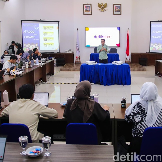 The Classroom Belajar di Balik Layar Produksi Berita Bersama Praktisi Detikcom