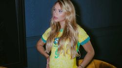 Pesona WAGs Brasil Gak Main-main, Tribun Rasa Runway!