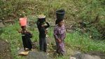 Kekeringan Mulai Melanda, Warga Kesulitan Air Bersih
