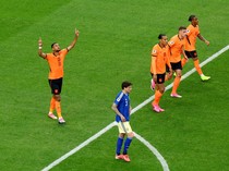 Belanda Pesta Gol ke Gawang Swedia, Menang Telak 5-1
