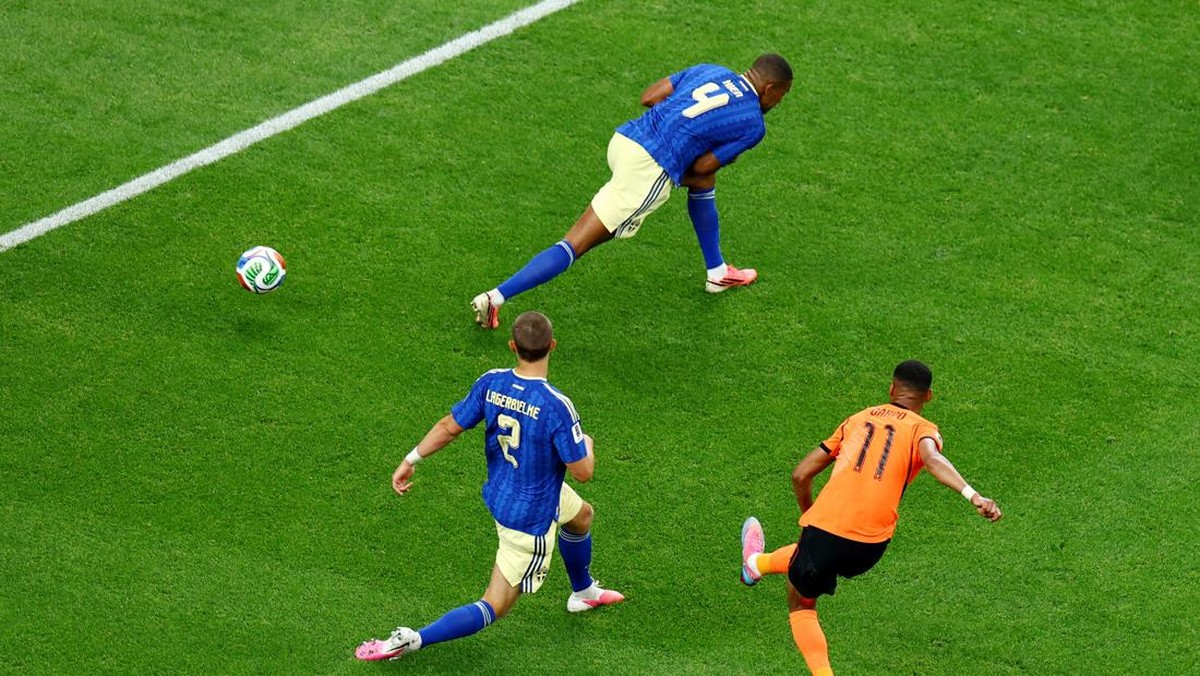 Belanda vs Swedia Belanda vs Swedia
