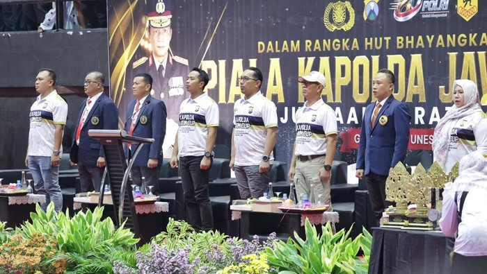 Pembukaan Kejauraan Karate Kapolda Jatim Cup 2026