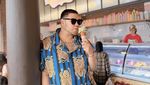 Keseruan Mega Bintang Ivan Gunawan saat Makan Seafood hingga Pesta Durian