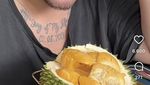 Keseruan Mega Bintang Ivan Gunawan saat Makan Seafood hingga Pesta Durian