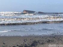 Cuaca Ekstrem Hambat Evakuasi Tongkang Batu Bara di Pangandaran
