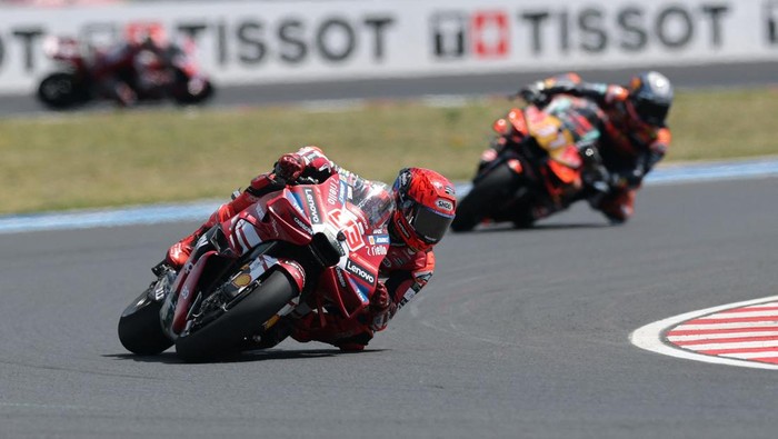 MotoGP - Hungarian Grand Prix - Balaton Park Circuit, Balatonfokajart, Hungary - June 7, 2026 Ducati Lenovo Teams Marc Marquez in action during the MotoGP race REUTERS/Bernadett Szabo