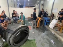 Penampakan Arena Judi Sabung Ayam Dalam Rumah Pengacara di Makassar