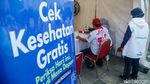 Peserta Ikuti Puncak Hari Donor Darah Sedunia di Monas