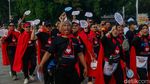 Peserta Ikuti Puncak Hari Donor Darah Sedunia di Monas