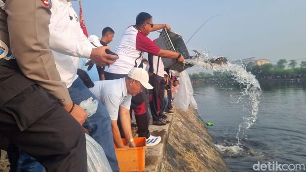 Ribuan pemancing dari beragam wilayah memadati area Danau Puspemkab Serang, Kabupaten Serang