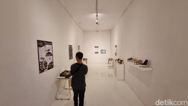 Suasana pameran bertaraf internasional bertajuk Post-machine Algorithm di Galeri R.J. Katamsi, ISI Jogja, Sewon, Bantul, Minggu (21/6/2026). Suasana pameran bertaraf internasional bertajuk Post-machine Algorithm di Galeri R.J. Katamsi, ISI Jogja, Sewon, Bantul, Minggu (21/6/2026).