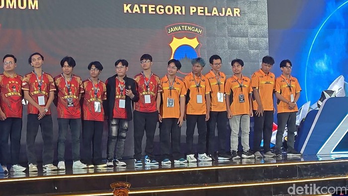 Polresta Magelang Juara umum E-Sports Kapolda Jateng Cup 2025 kategori pelajar.