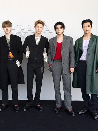 Adu gaya Jaehyun NCT dan ENHYPEN di Prada Spring/Summer 2027 Menswear Fashion Show.