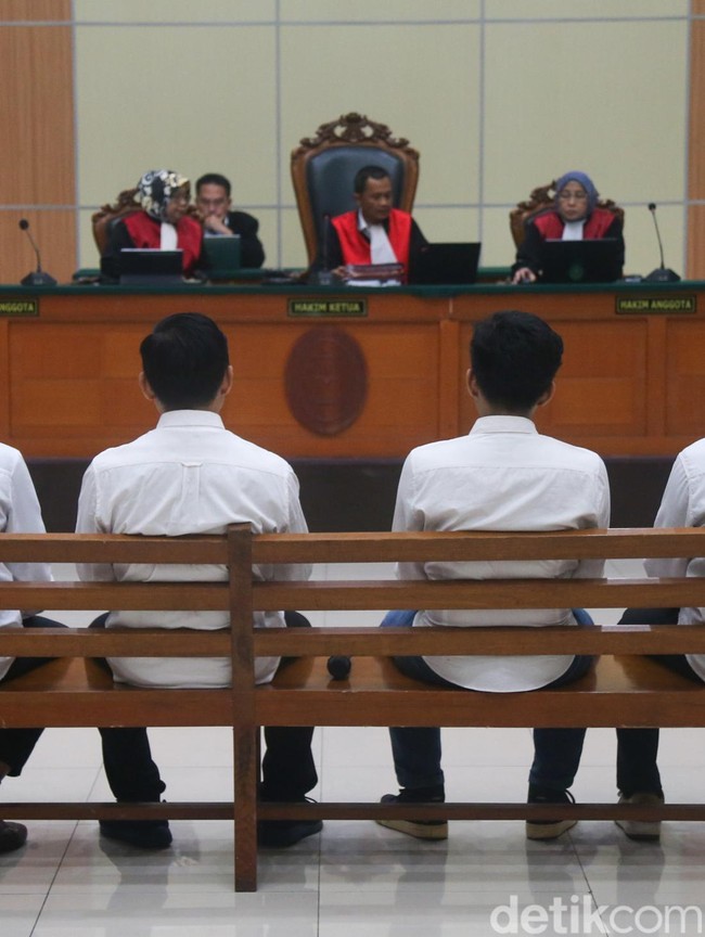 Kasus Pembunuhan Kacab Bank, Tiga Aktor Intelektual Dituntut 15 Tahun Penjara