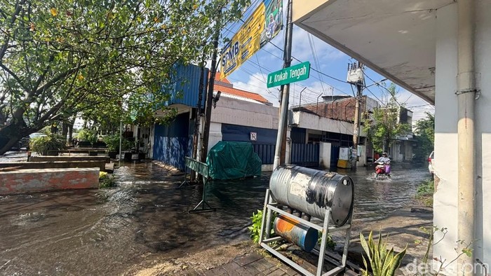 Banjir Surabaya