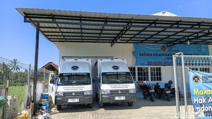 Dapur SPPG di daerah Dadapan Banyuwangi masih memberikan layanan pada sejumlah sekolah di wilayah Kecamatan Kabat, Banyuwangi.