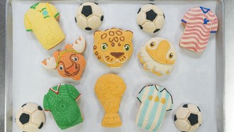 Demam Piala Dunia Menjalar ke Etalase Toko Roti