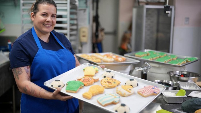 2026 World Cup-themed conchas, traditional Mexican sweet breads, at the Cookieteria by Lovely bakery, in West Covina, California, U.S., June 20, 2026. REUTERS/Leonardo Benassatto