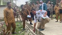 Pemprov Banten Bangun Jalan Desa Pakai Beton, Minta Tak Dirusak Truk Overload