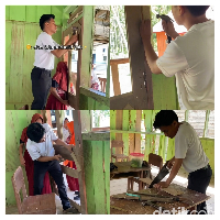 Kambing Sering Masuk Kelas, Viral Guru Terpencil di RI Perbaiki Pintu Rusak