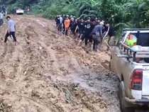 Usai Warga Ancam Gelar Demo, Perbaikan Darurat Jalan Apokayan Dikebut
