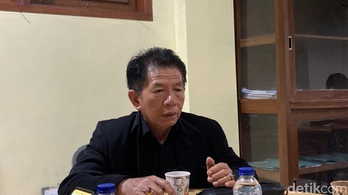 Ketua Komisi I DPRD Klungkung I Wayan Mastra, Senin (22/6/2026).
