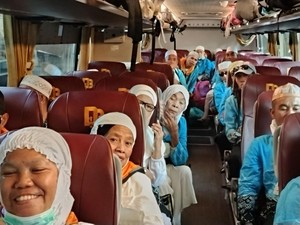 Kloter Penutup Jemaah Haji Gelombang II Tinggalkan Kota Makkah