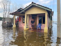 Warga Tunggulsari Sambat Gatal-gatal Usai Sebulan Direndam Rob