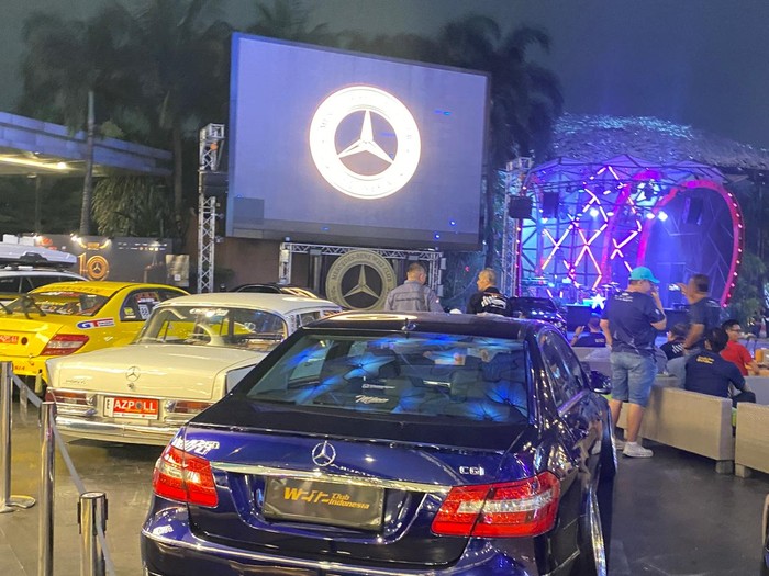 Perayaan 1 Dekade Mercedes-Benz W212 Club Indonesia