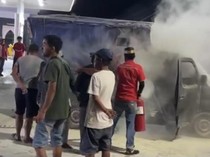 Pikap Muat Jeriken Pertalite Terbakar di SPBU Pangkep, Sopir Diduga Main HP