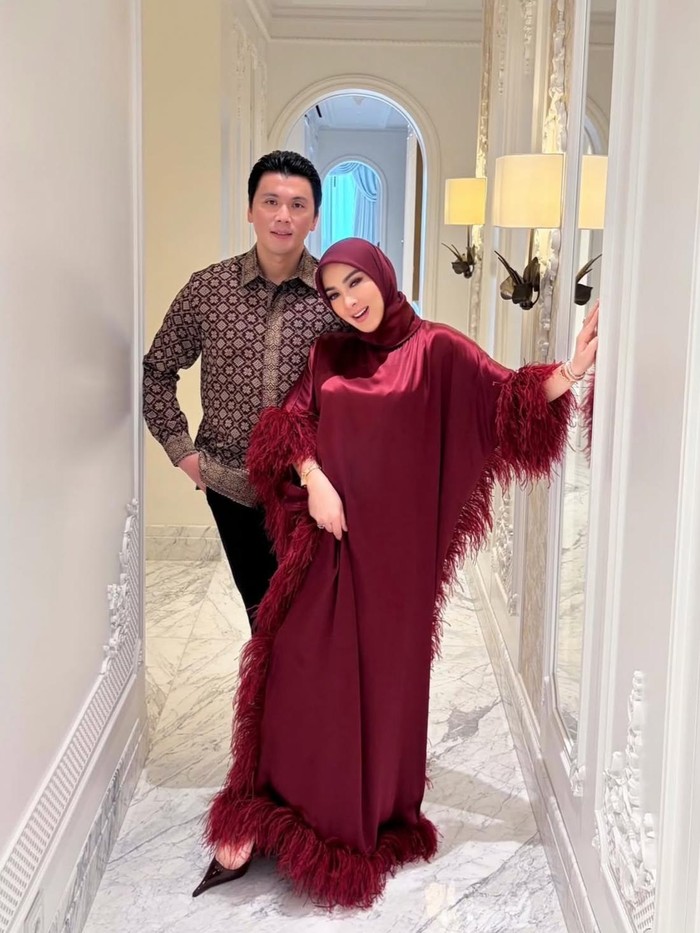 Reino Barack Rayakan Ultah Ke-42, Syahrini Tulis Pesan Penuh Cinta dari Paris