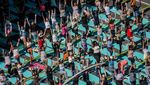 Ribuan Orang Yoga di Tengah Hiruk Pikuk Times Square