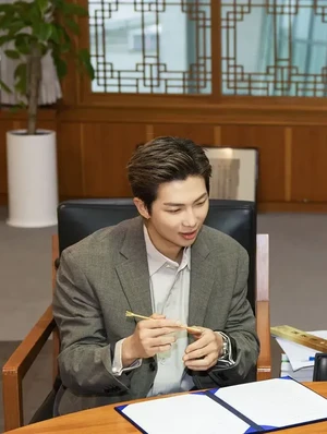 Momen Penobatan RM BTS Jadi Duta National Museum of Korea