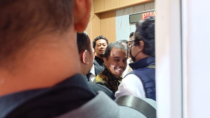 Roy Suryo dan dr Tifa, tersangka kasus pencemaran nama baik diserahkan Polda Metro Jaya ke Kejari Jaksel, Senin (22/6/2026).