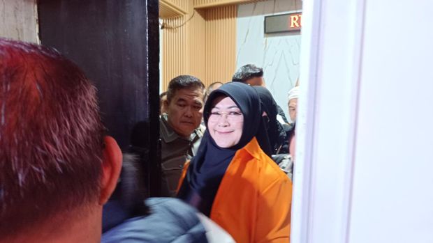 Roy Suryo dan dr Tifa, tersangka kasus pencemaran nama baik diserahkan Polda Metro Jaya ke Kejari Jaksel, Senin (22/6/2026).