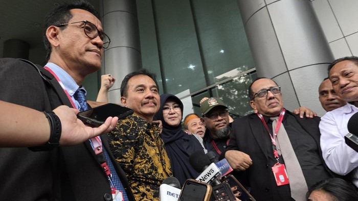 Roy Suryo dan dr Tifa tidak ditahan Kejari Jaksel (Taufiq/detikcom)